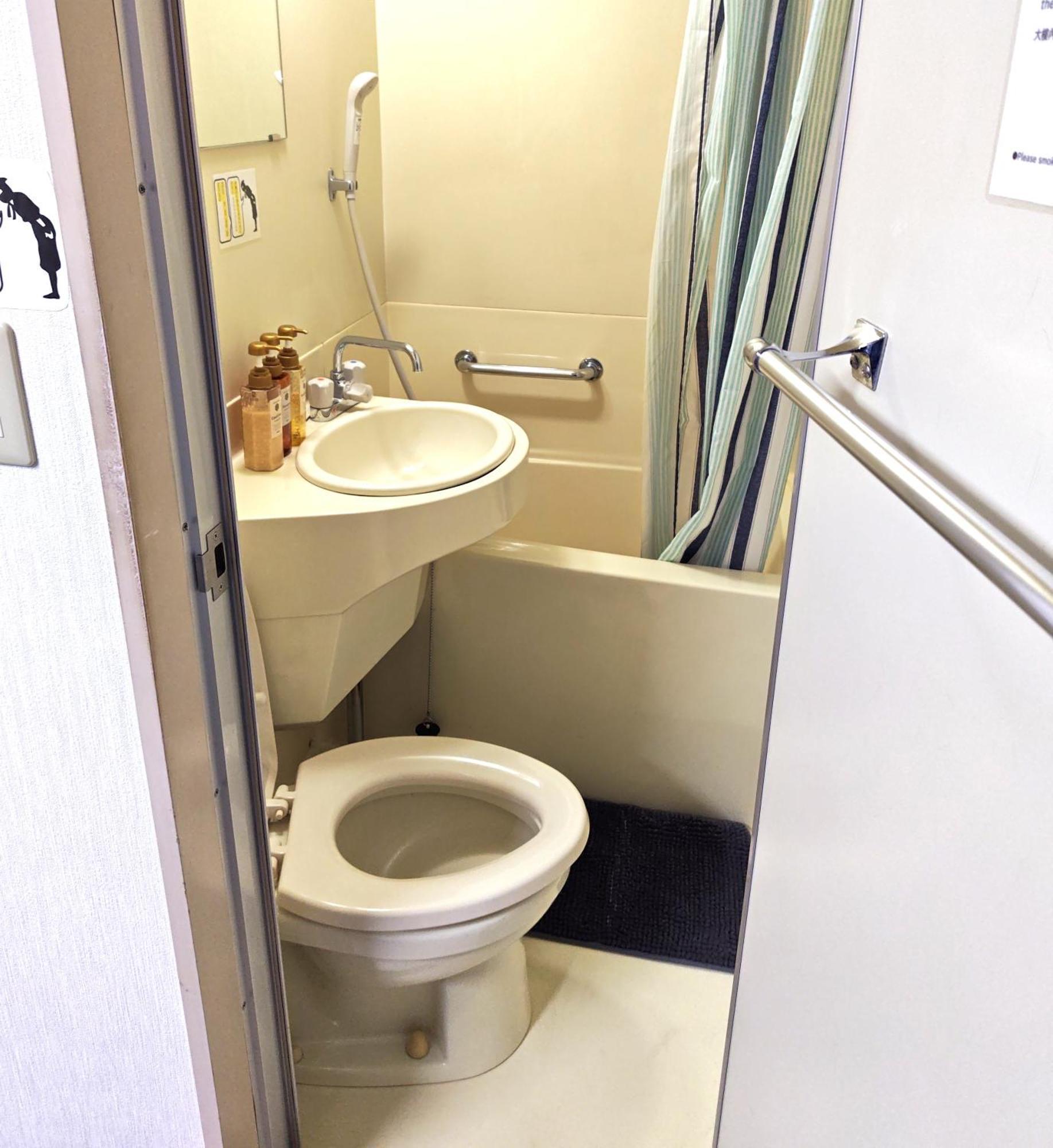 Hostel Paq Tokushima Exterior photo